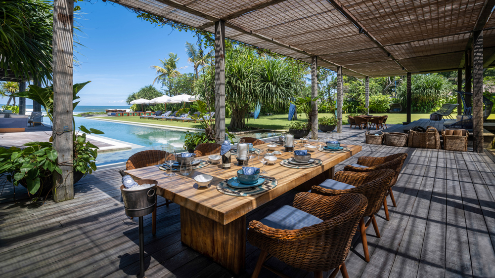 Noku Beach House - Alfresco dining